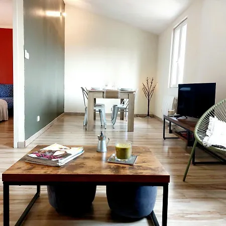Apartment Chaleureux T2 Au Pied De La Cathedrale Angouleme